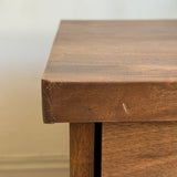 V Nattbord - Utstillingsmodell