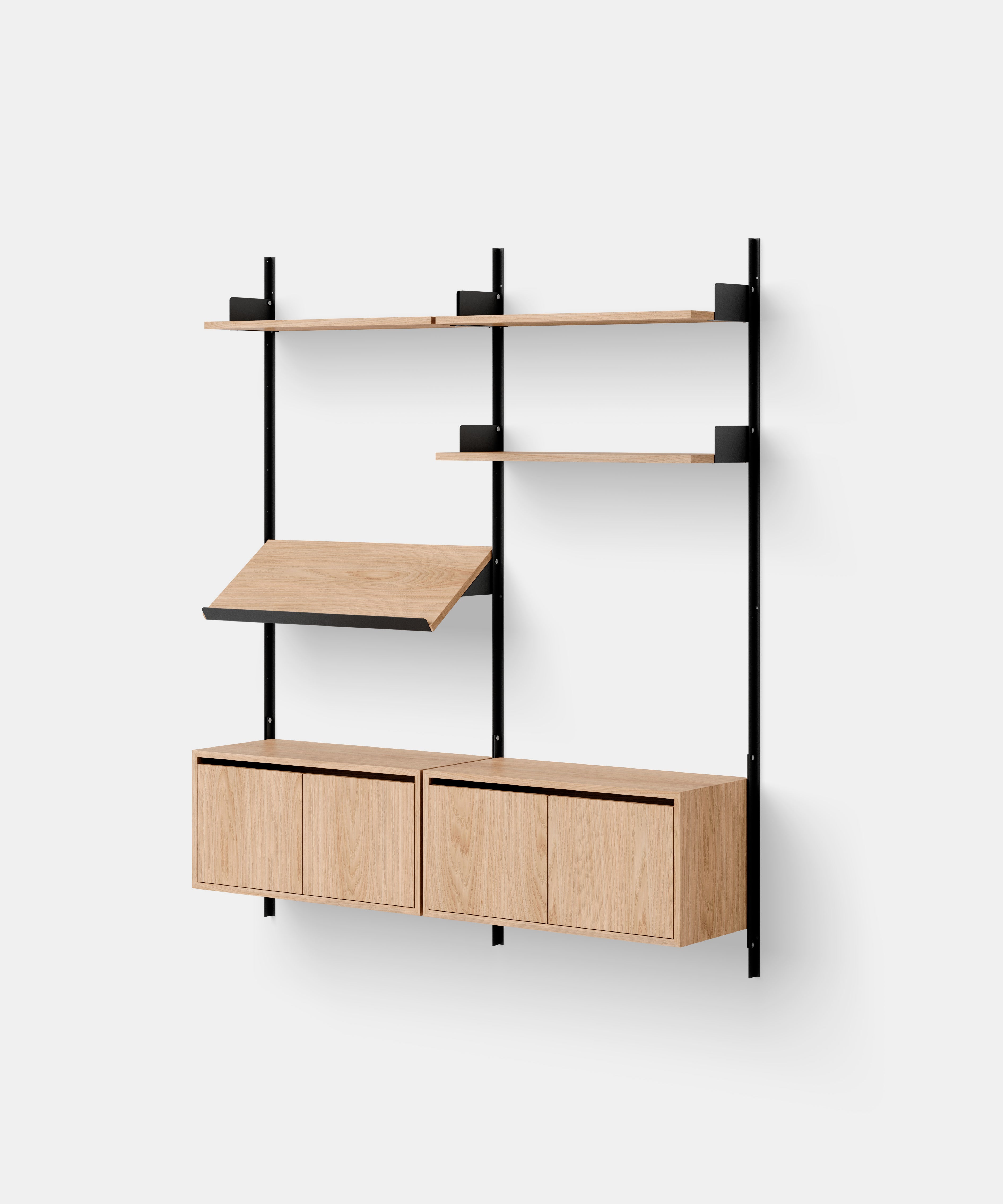 New Works Living Vegghylle med skap - Lav - Flere varianter