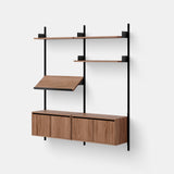 New Works Living Vegghylle med skap - Lav - Flere varianter