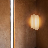 Vertical Nest - Vegglampe